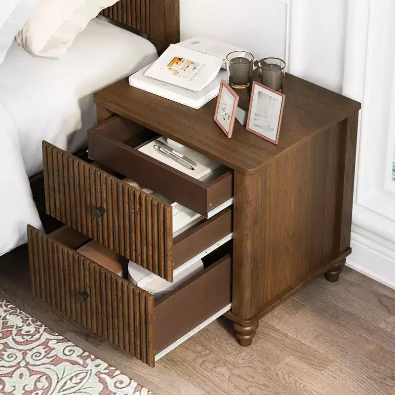 3-Piece Bedroom Set, Queen/King Size Bed Frame & 2 Fluted Nightstands with Storage Drawers - ModernLuxe