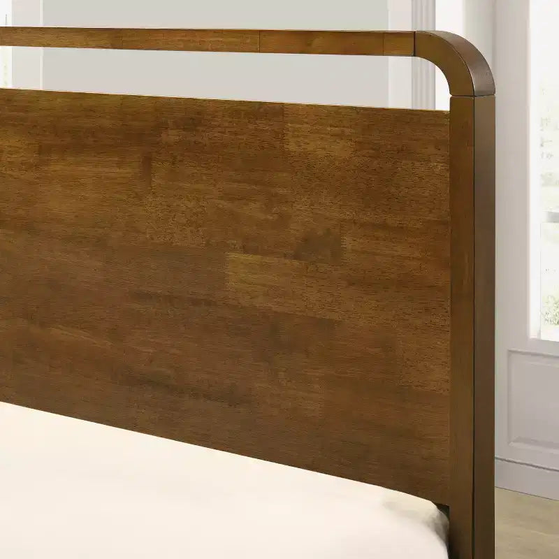 Roundhill Furniture Eldren Wood Bedroom Set, Platform Bed with Dresser, Mirror, and Two Nightstands in Walnut Finish