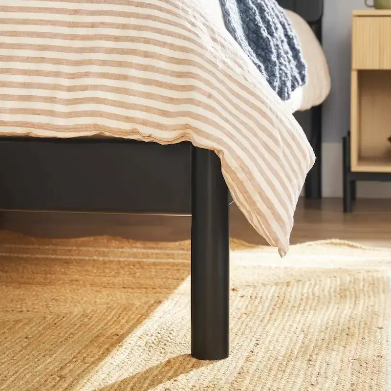 Cadre de lit plateforme King moderne à tête de lit à lattes - Support à lattes en bois, aucun sommier tapissier requis