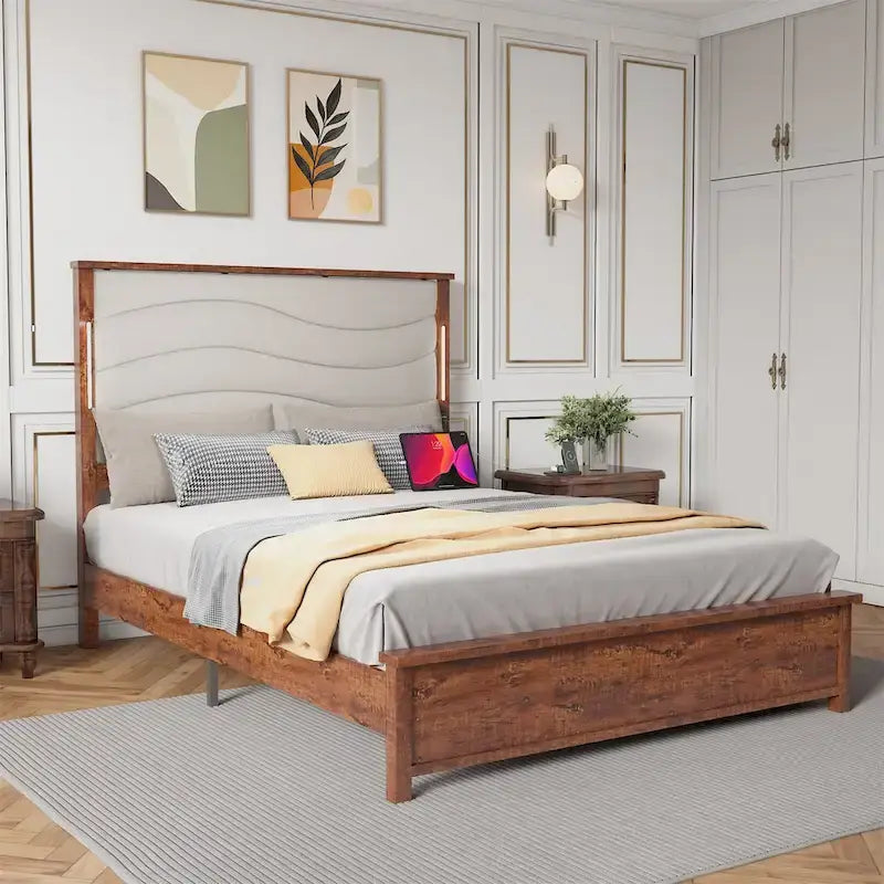 Cadre de lit King Size avec tête de lit capitonnée et station de recharge